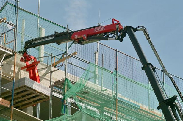  Fassi            – 35 .     560.28