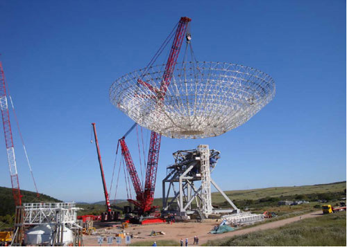 Mammoet успешно произвел установку антенны радиотелескопа на Сардинии