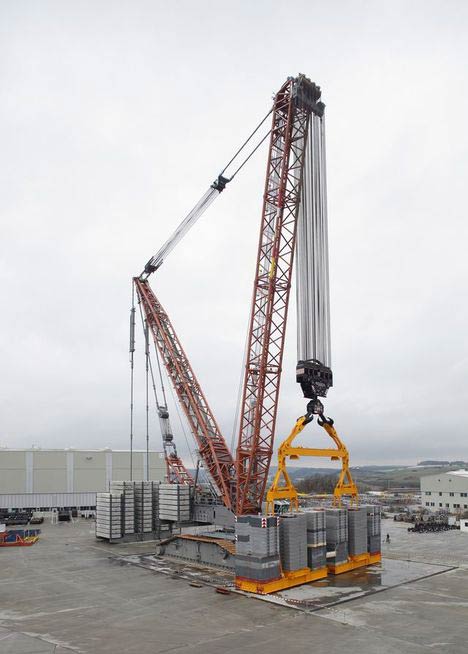  «»  Liebherr LR 13000:  3750  !